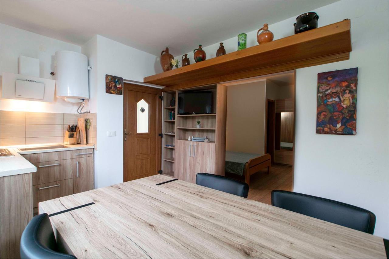 Apartmaji Pri Bosi Nogi Izola Exterior foto